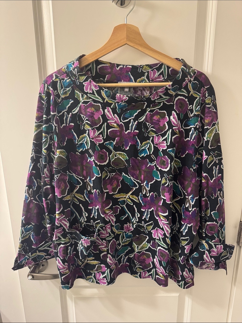 Habitat Floral Sweatshirt in Black, Purple & Teal